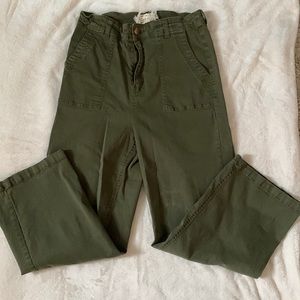 Altard State Green Capris